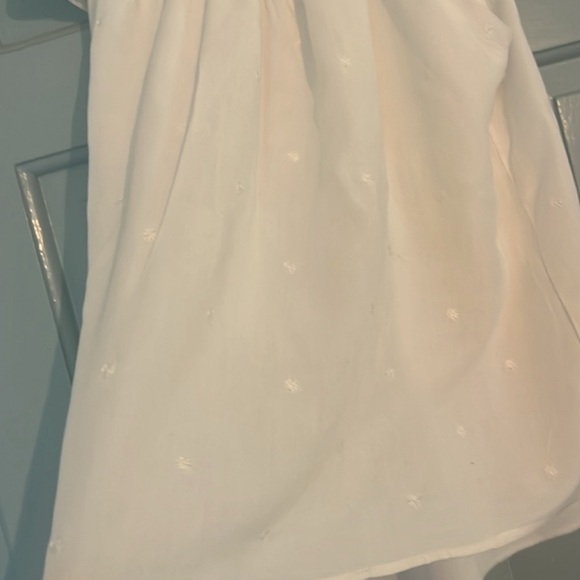 Francesca’s White Flowy Top - Picture 3 of 5